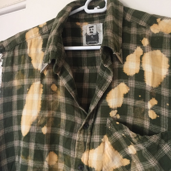 Green plaid tank top - Picture 3 of 4